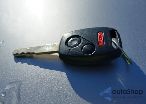 2011 Honda Civic Lx z USA, uszkodzony, nr VIN 19XFA1F5XBE024459